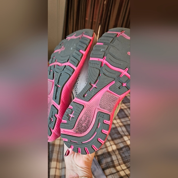 Brooks Ghost Women's Running Shoes - Pink and Gray - Picture 5 of 7